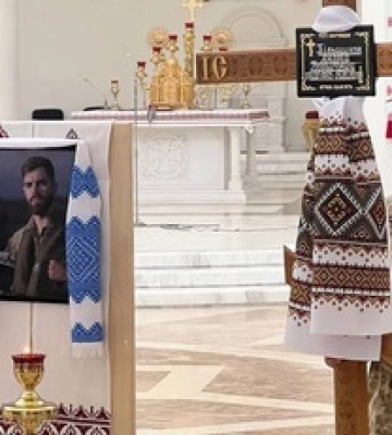 У Києві прощаються з загиблим льотчиком Андрієм &quot;Джусом&quot; Пільщиковим: фото і відео