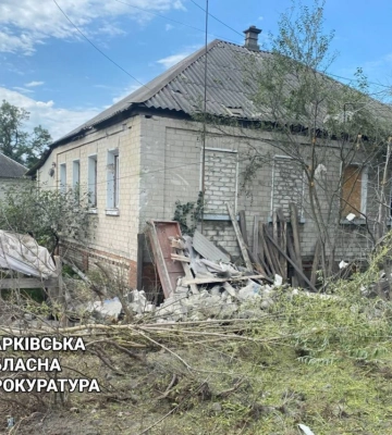 Войска РФ обстреляли мясокомбинат в Харьковской области: есть погибший
