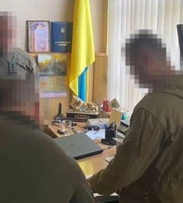 На Чернігівщині керівник ЦНАПу організувала схему допомоги ухилянтам