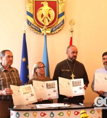 У Кропивницькому погасили поштову марку «Вічна памʼять» (фоторепортаж)