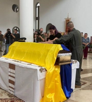 З пілотом із Харкова, який загинув на Житормищині, прощаються у Києві