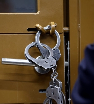 Задержанным у здания российского суда крымскотатарским активистам вручили повестки – Талипов