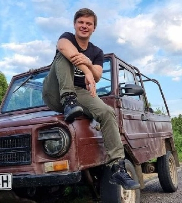Дмитро Комаров провів майстерклас із виживання в диких болотах Волині