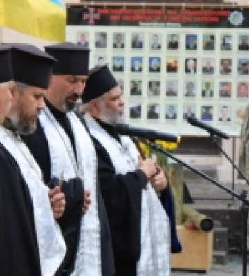 Ужгород: у музеї  відслужили панахиду за загиблими воїнами російсько-української війни