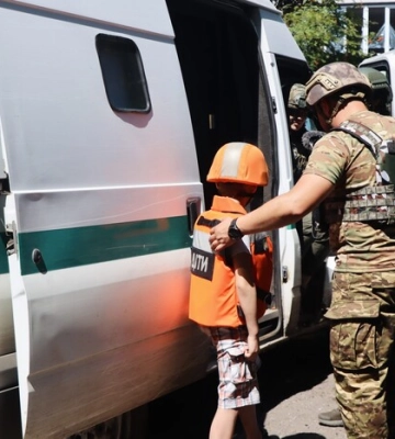 У п&#039;яти населених пунктах на Запоріжжі оголошено примусову евакуацію дітей