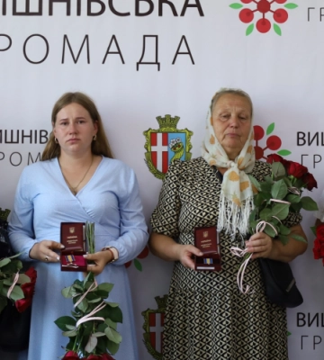 Віддали свої молоді життя за Україну: на Волині рідним полеглих Героїв вручили державні нагороди