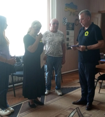 Нагороду отримали дружина і донька: посмертно відзначили захисника з Черкащини
