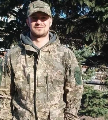 Житель Рівненщини отримав Золотий хрест від Залужного