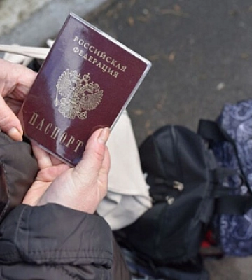 Оккупанты заставляют жителей Херсонщины получать российские паспорта