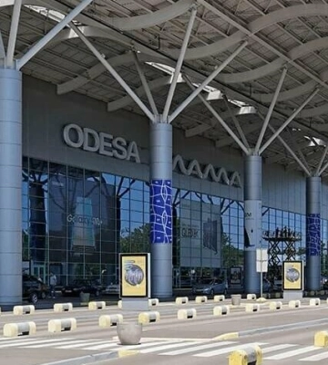 Заволодіння аеропортом "Одеса": підозрюються 5 осіб