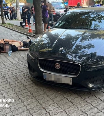 У Дніпрі патрульний поліцейський застрелив чоловіка, який напав на нього
