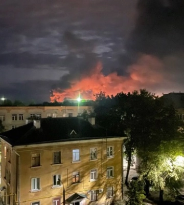 Аэродром в российском Пскове атаковали дроны, начался пожар