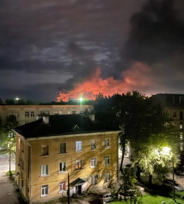 Ночью на россии было громко: беспилотниками атаковано шесть областей