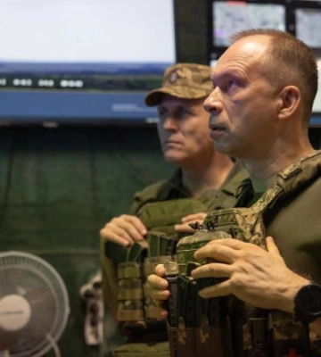 Ворог за будь-яку ціну намагається повернути втрачені позиції на Бахмутському напрямку, –  Сирський