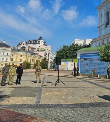 Зеленський нагородив “Золотою Зіркою” полеглого сержанта з Черкащини