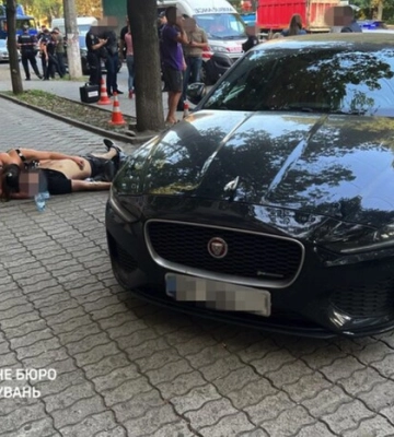 Поліцейський застрелив людину в Дніпрі: ДБР повідомило деталі