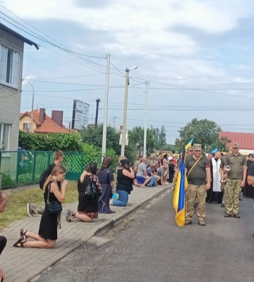 Навіки 25: у Луцькому районі прощаються із молодим командиром Дмитром Марчуком
