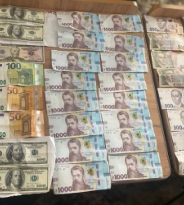 Брали взятки от призывников за признание непригодными к службе: правоохранители провели обыски в ВКЛ в Винницкой области