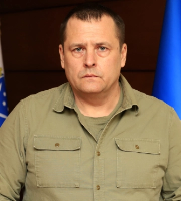 Мэр Филатов отреагировал на инцидент в Днепре: НИКТО не имеет права тянуть свои руки к человеку в фо