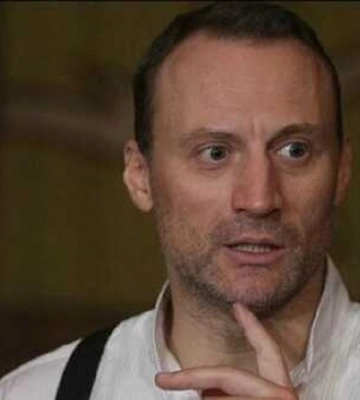 Актор українського походження позбавив заробітків «сотні росіян»: як йому вдалося