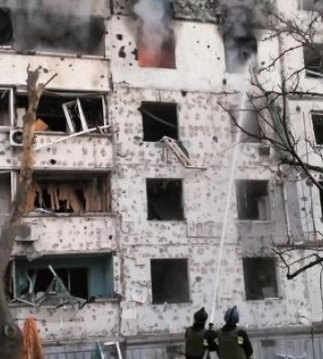 У Запоріжжі рятувальники ліквідували наслідки ворожих обстрілів