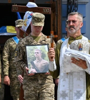 Із захисником України 21-річним Владиславом Онищенком попрощалися в Києві. ВІДЕО+ФОТОрепортаж