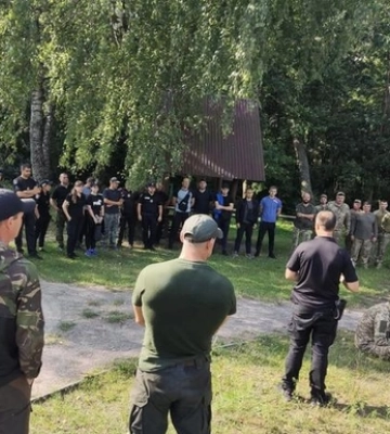 З квадрокоптером і собаками: на Волині розшукують зниклого грибника 