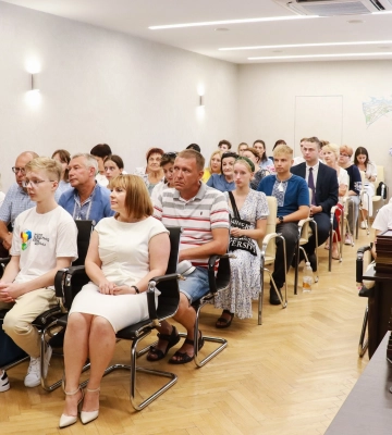 Премію за перемогу в олімпіадах отримав 21 черкаський школяр