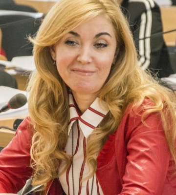 «Це романтична декларація», — Кісельова про спробу міськради заборонити на час війни руху автотранспорту без глушника
