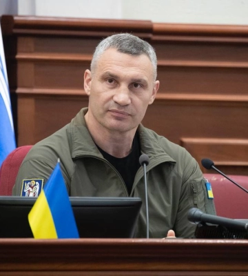 Кличко пообіцяв 300 млн грн виділити захисникам з бюджету столиці: деталі
