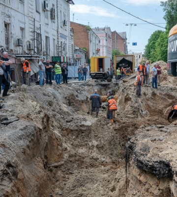 43% доріг у Харкові були пошкоджені внаслідок російської агресії