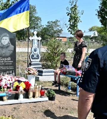 У громаді на Буковині відкрили меморіальну дошку на честь загиблого військового