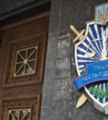 На Херсонщині повідомили про підозру в колабораціонізмі співробітниці міграційної служби