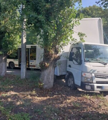 У Кропивницькому водій автобуса спричинив ДТП