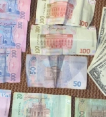Заробляли по 200 тисяч гривень на місяць: лучанин організував наркобізнес