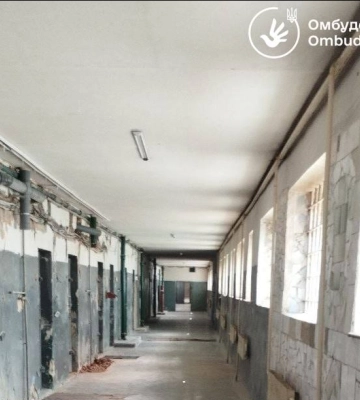 У Харківському слідчому ізоляторі виявили низку порушень: не лише антисанітарія. Фото