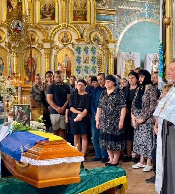 Нововолинська громада попрощалася з Захисником Миколою Бойчуном