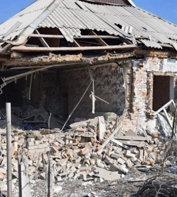 Сьогодні ворог обстріляв Нікополь з важкої артилерії, є руйнування