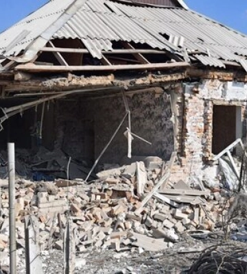 Сьогодні ворог обстріляв Нікополь з важкої артилерії, є руйнування