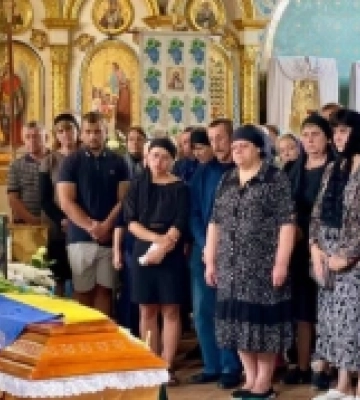 Не встиг відзначити 30-річчя: на Волині попрощалися з молодим Героєм Миколою Бойчуном