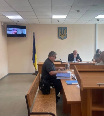Суд отправил под домашний арест полицейского, который застрелил мужчину в Днепре