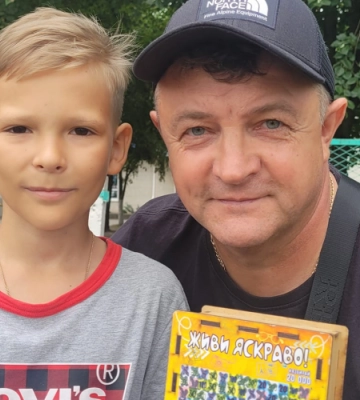 Юний волонтер з Луцька зібрав 20 тисяч на безпілотники для ЗСУ