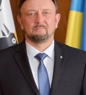 Зеленський звільнив голову РДА, який прийшов на роботу напідпитку: що про нього відомо