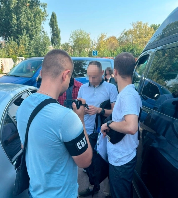 3 550 доларів хабара: у Києві затримали керівника одного з підрозділів "Укрзалізниці"