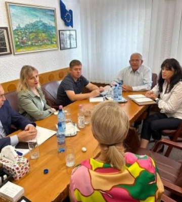 Депутати облради із румунськими колегами визначили найперспективніші напрямки впровадження медичних проєктів