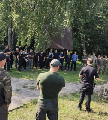 З квадрокоптером і собаками: на Волині розшукують зниклого грибника 