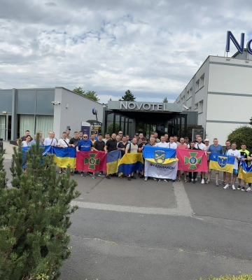 Луцькі прикордонники поїхали підтримати Усика у бою проти Дюбуа