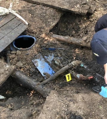 П&#039;ятьох жителів Полтавської та Чернігівської областей підозрюють у крадіжці нафти
