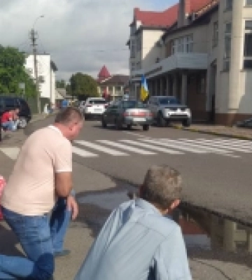 Тячів попрощався із загиблим Юрієм Дарудою