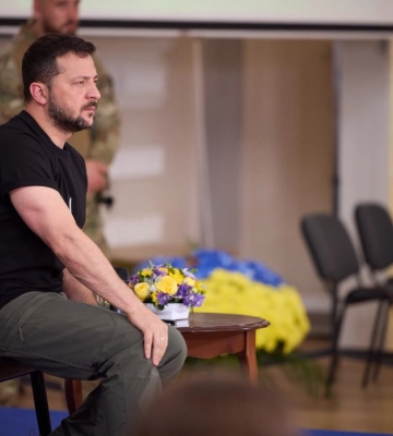 Питання деокупації Криму можна вирішити дипломатичним або військовим шляхом, - Зеленський